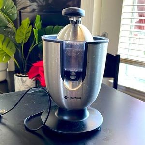 Eurolux Electric Citrus Juicer Squeezer